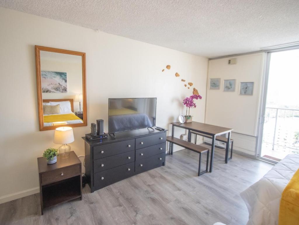 Marine Surf Waikiki 2108 - Parking Included Apartman Honolulu Kültér fotó